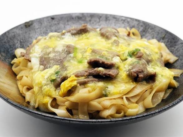 E24 Fried Rice Noodle with Scrambled Egg Sauce / E24 滑蛋炒河